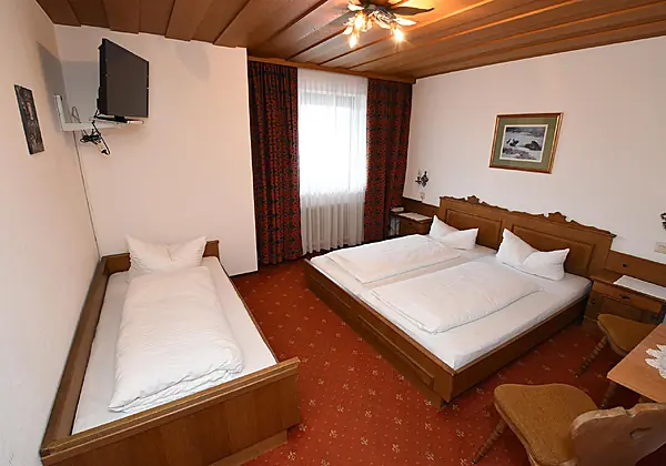Dreibettzimmer