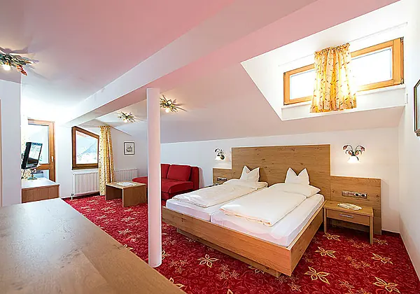 Eine Juniorsuite im Gasthof Alphorn