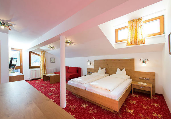 Eine Juniorsuite im Gasthof Alphorn