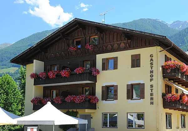 Hausansicht Gasthof-Pizzeria Stern