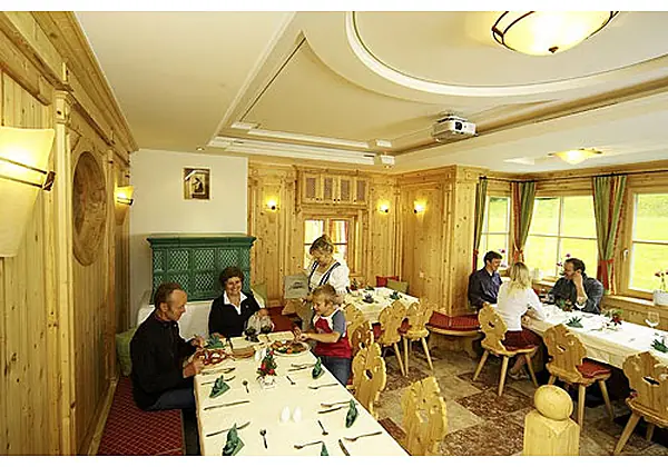Gäste im Restaurant vom Hotel Gasthof Siggen
