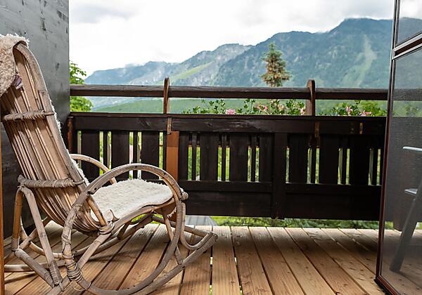 Balkon mit Bergblick