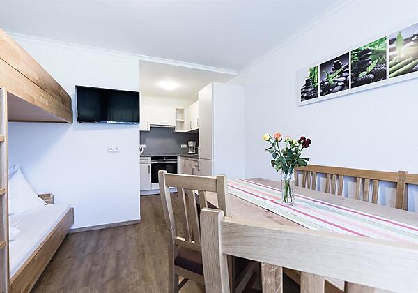 Wohnküche mit 2 Betten