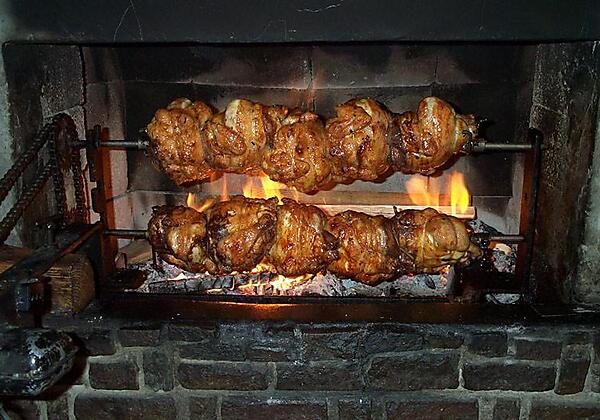 gegrillte Hendl vom Kamin