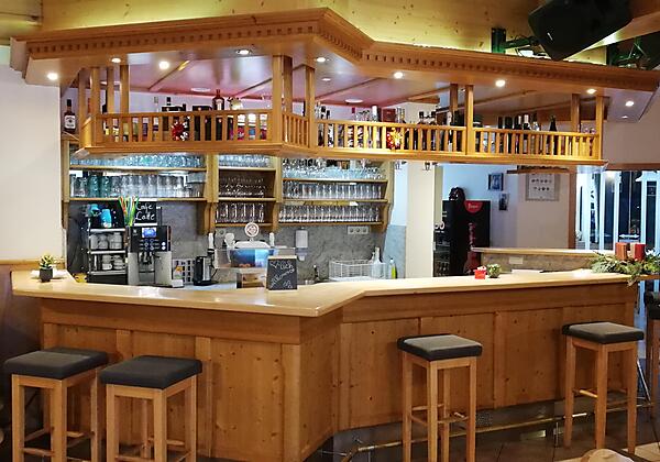 Theke Bar