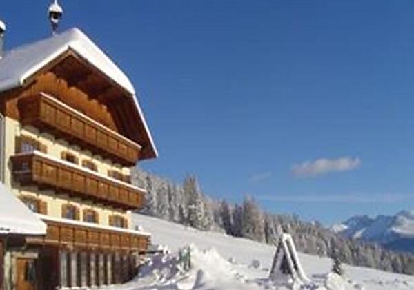 Mauterndorf_Hausansicht Winter Veitlbauer