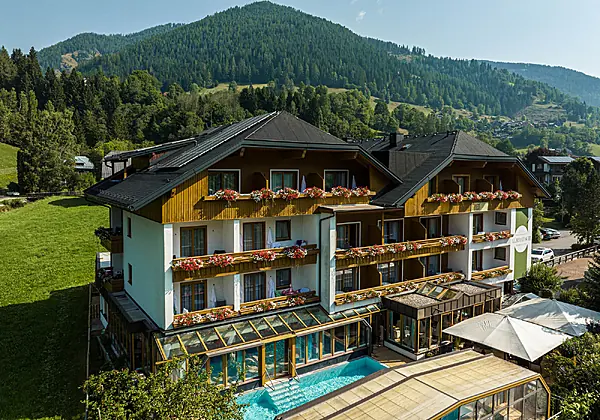 Hotel Almrausch im Sommer