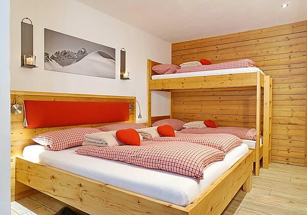 Schlafzimmer im Bergsteigernest