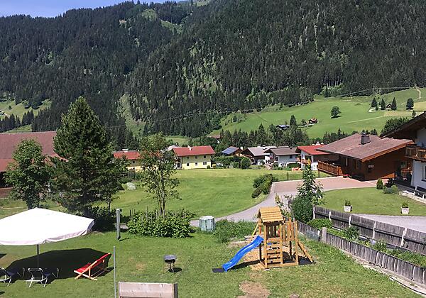 Entspannen und Spielen im Garten