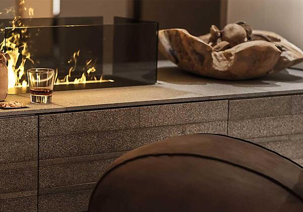 Lounge mit Kamin