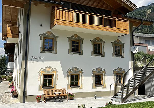 IMG_4029GstinighofHausplatzZugangFeWo