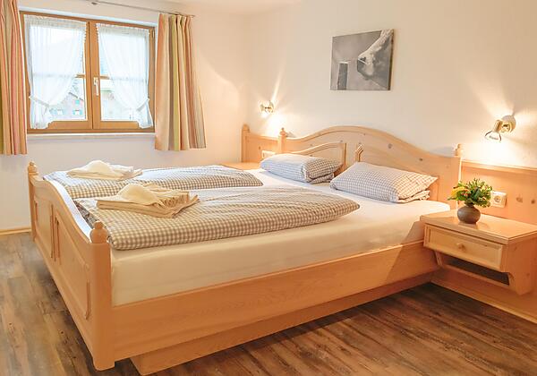 Schlafzimmer - Fewo Blumenwiese