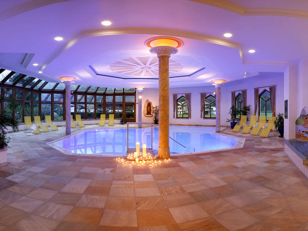 Hallenbad2jpg.jpg
