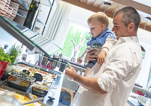 Reichhaltiges Frühstücksbuffet im HARMLS Aparthotel