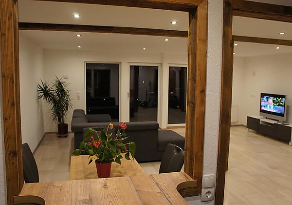 Wohnzimmer mit Eßbereich