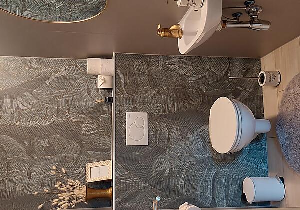 WC separat und neu renoviert