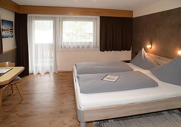 Schlafzimmer 2