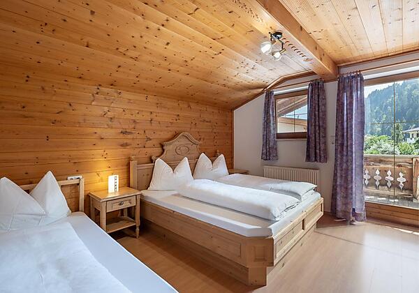 Haus_Ascher_Gruber_Rumerweg_3_Aschau_Schlafzimmer