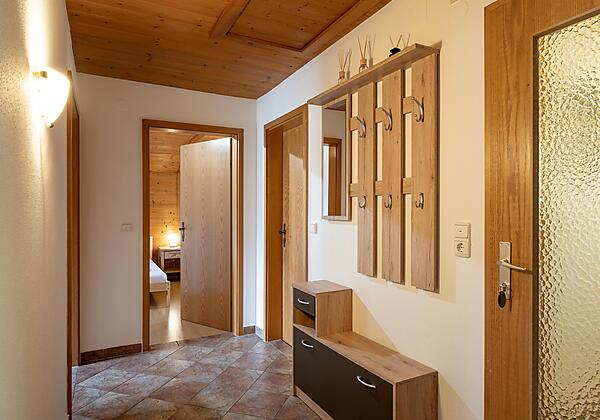 Haus_Ascher_Gruber_Rumerweg_3_Aschau_Garderobe_Gan