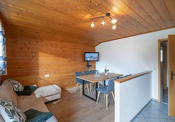 Haus_Ascher_Gruber_Rumerweg_3_Aschau_Wohnkueche_1