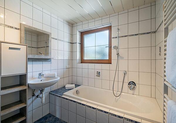 Haus_Ascher_Gruber_Rumerweg_3_Aschau_Badezimmer