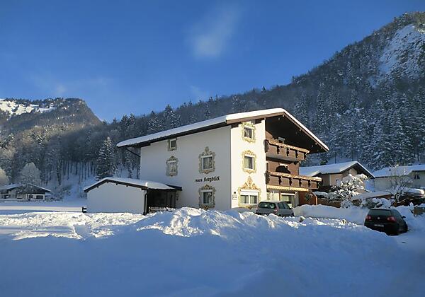 Haus Bergblick Winteransicht