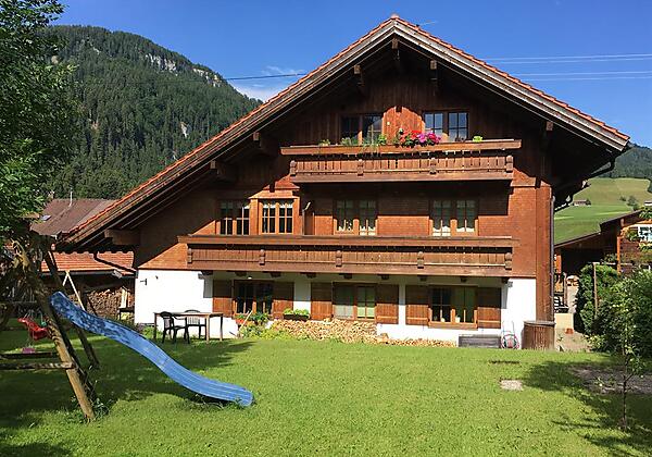 Haus Ostansicht mit Garten