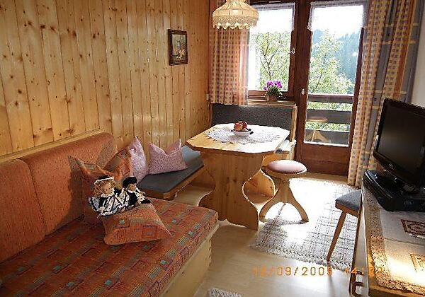 Gemütliche Stube mit Südbalkon