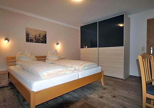 Ferienwohnung Kirchblick Schlafzimmer 2