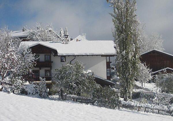 Hausansicht Winter 2