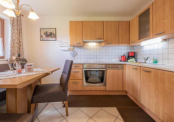 Separate Küche mit Essecke