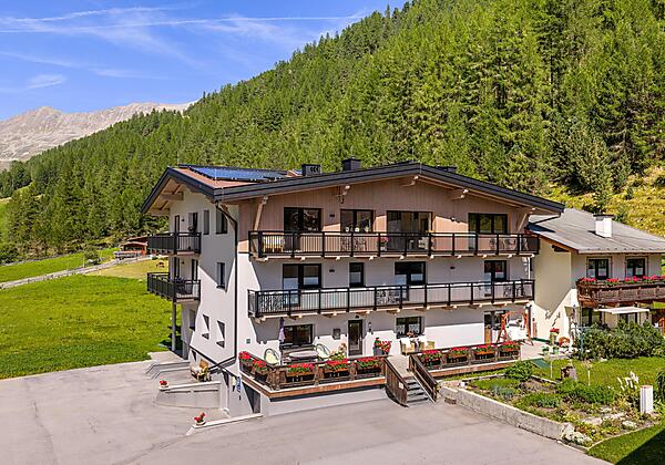 web-haus-gstrein-außenaufnahmen-sommer-