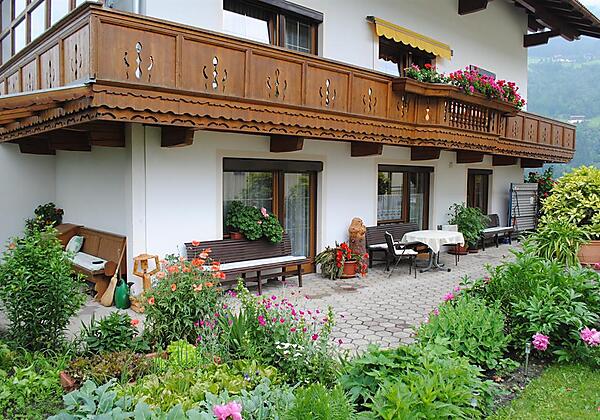 HolausAschauTerrasse