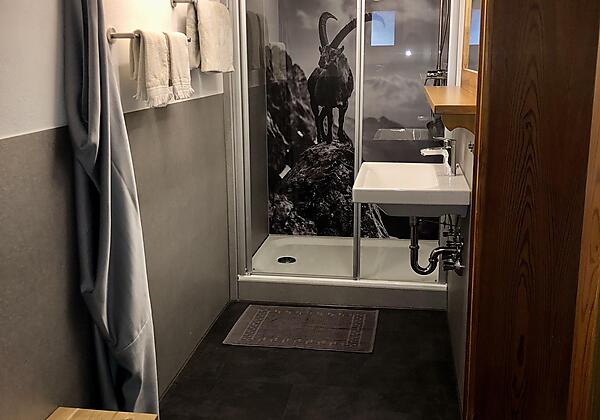 Badezimmer Rotspitze