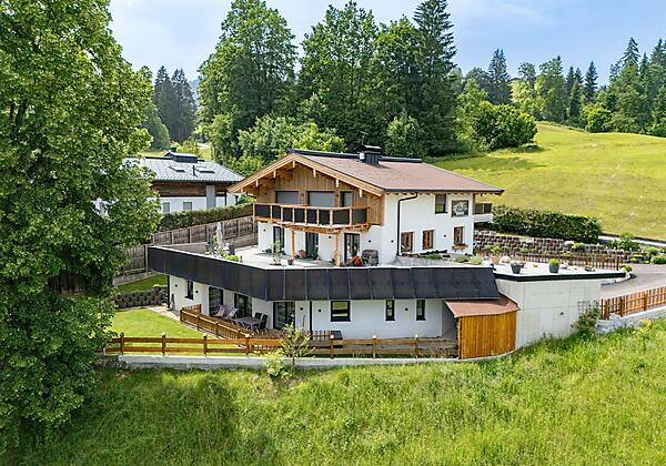 Haus_Huettenberger_Astbergweg_7_Going_06_2025_Haus