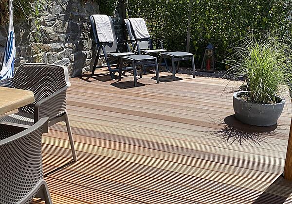 E55F19D7-8F13-4935-9FAB-FF058AE87AF3