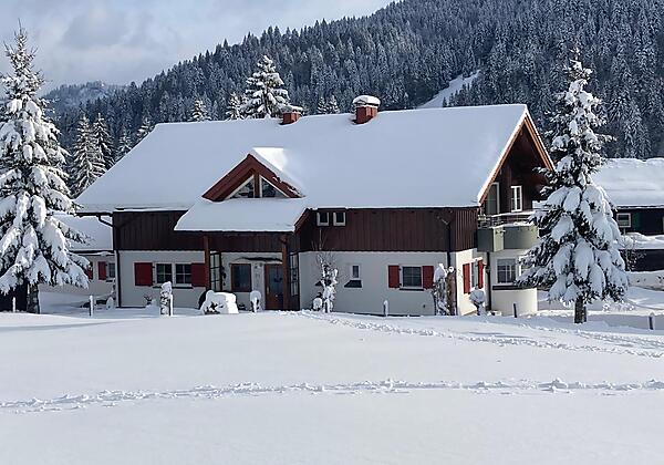 Haus im Wäldle im Winter
