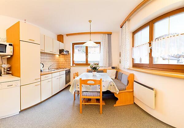 fewo1-kueche-neutraler