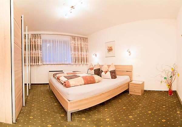 fewo1-zimmer1-neutraler