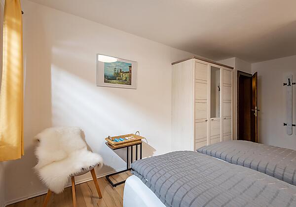 Haus_Kexel_Niederhofen_17a_St_Johann_Schlafzimmer_