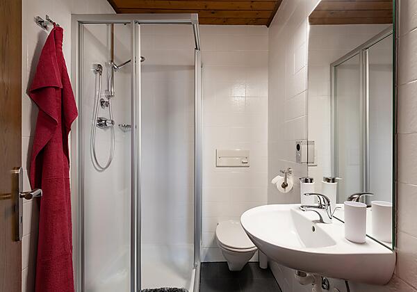 Haus_Kexel_Niederhofen_17a_St_Johann_Badezimmer