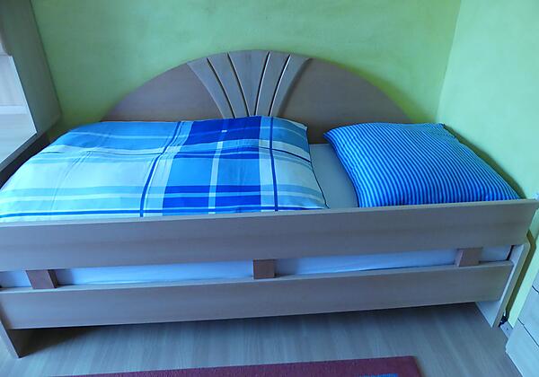 Einbettzimmer mit Kinderschutz