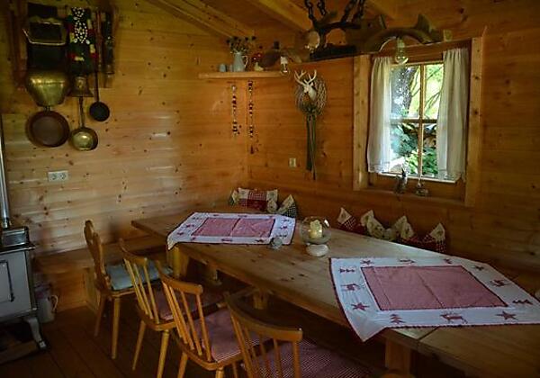 Haus Lindeneck Gartenhaus innen