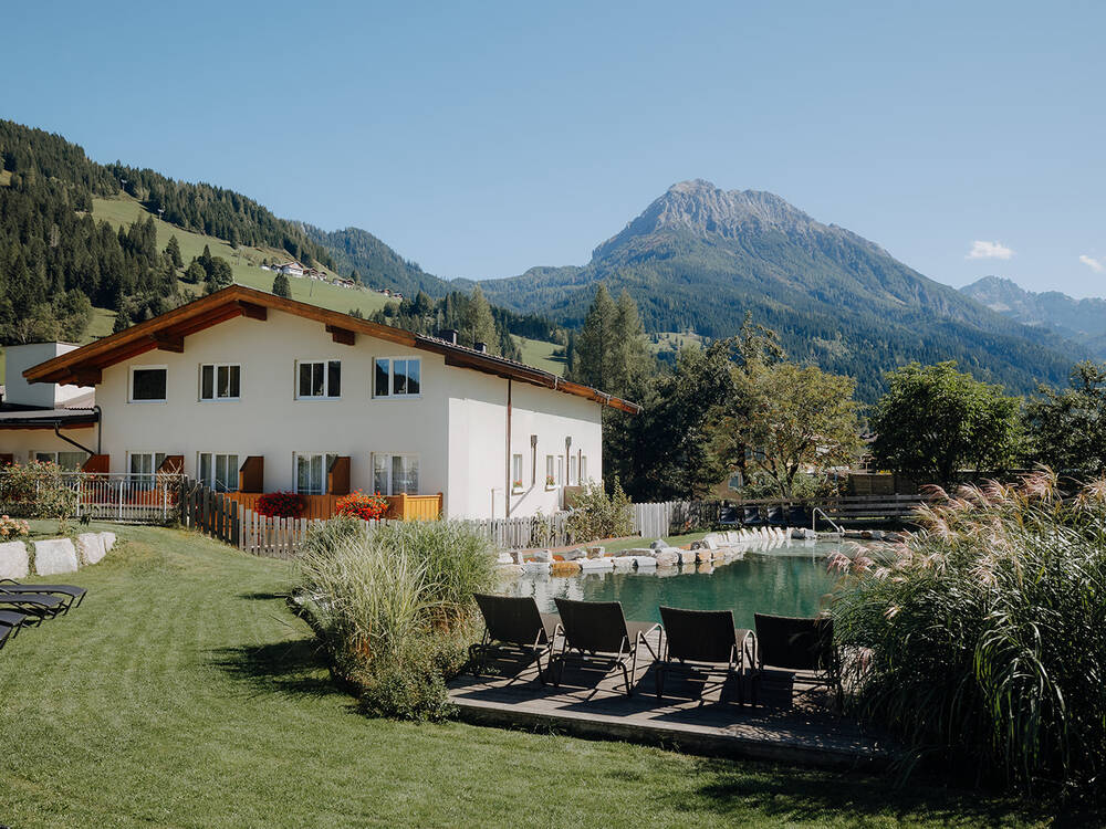 Haus mit Schwimmteich 