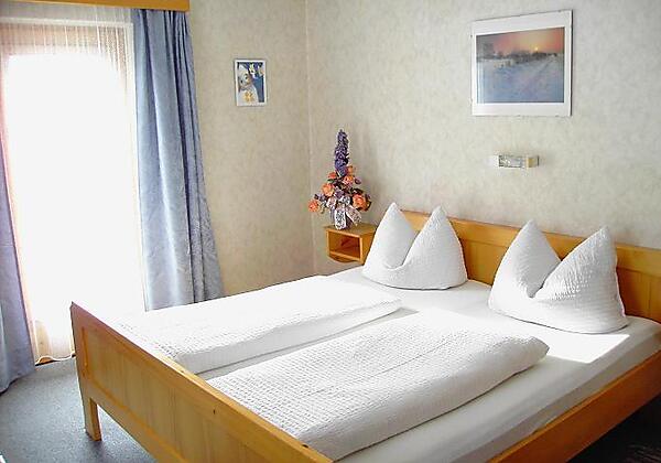 Zimmer Obergeschoßwohnung