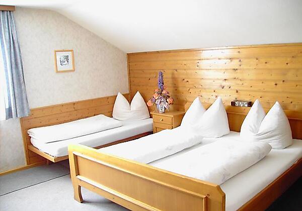 weiteres Schlafzimmer Obergeschoßwohnung