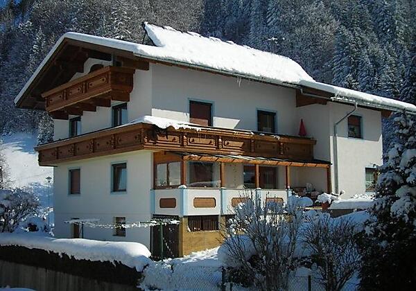 Winter Hausansicht2
