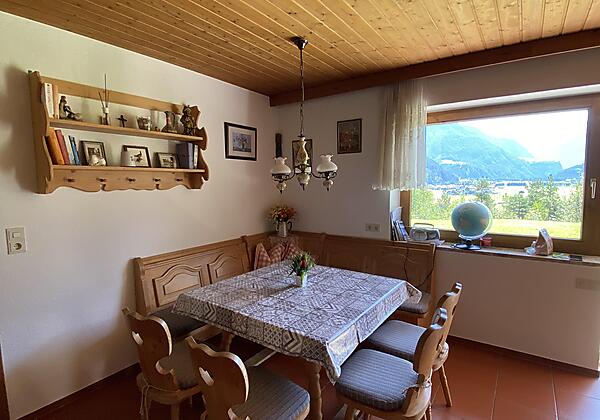 Sitzecke mit Zugang zum Garten