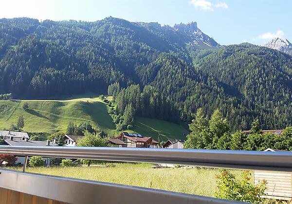 Blick auf Hausberg "Elfer und "Zwölfer"