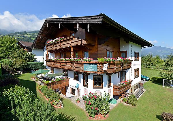Gästehaus Schroll im Zillertal im Sommer